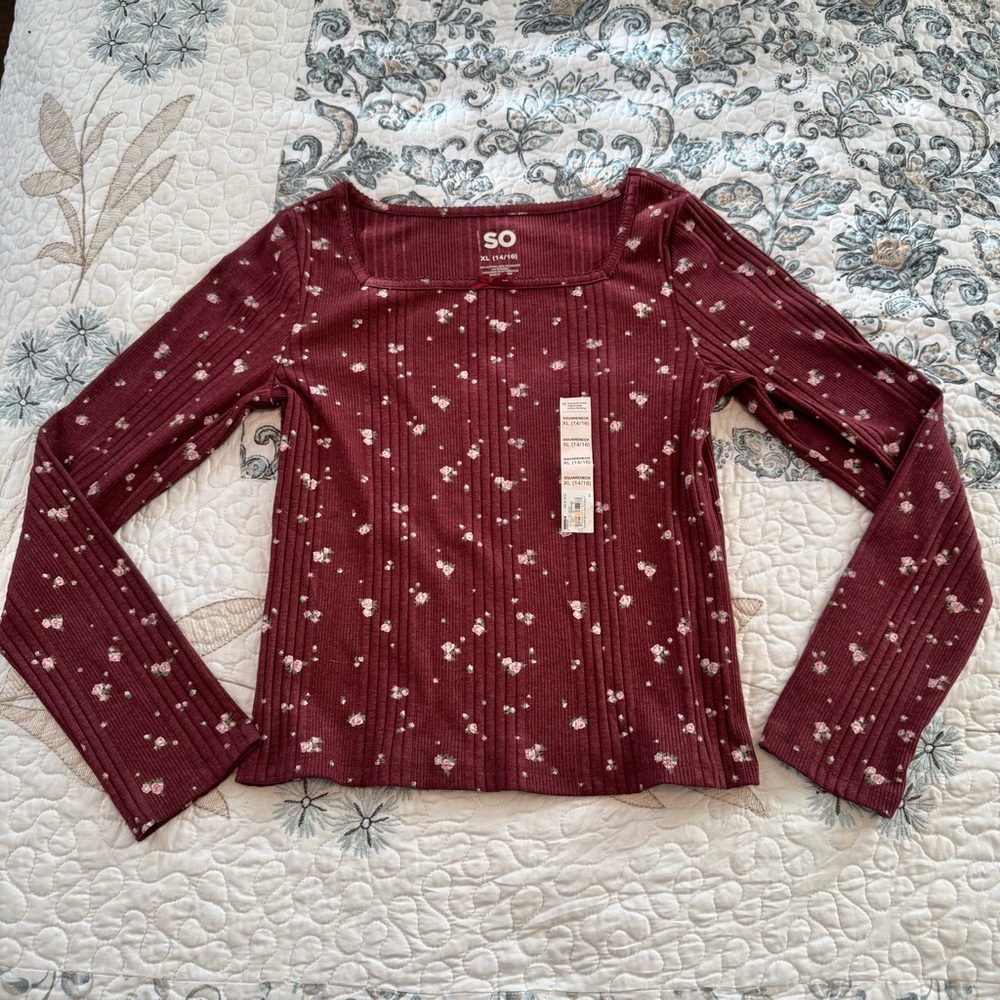 So long sleeve floral top size XL